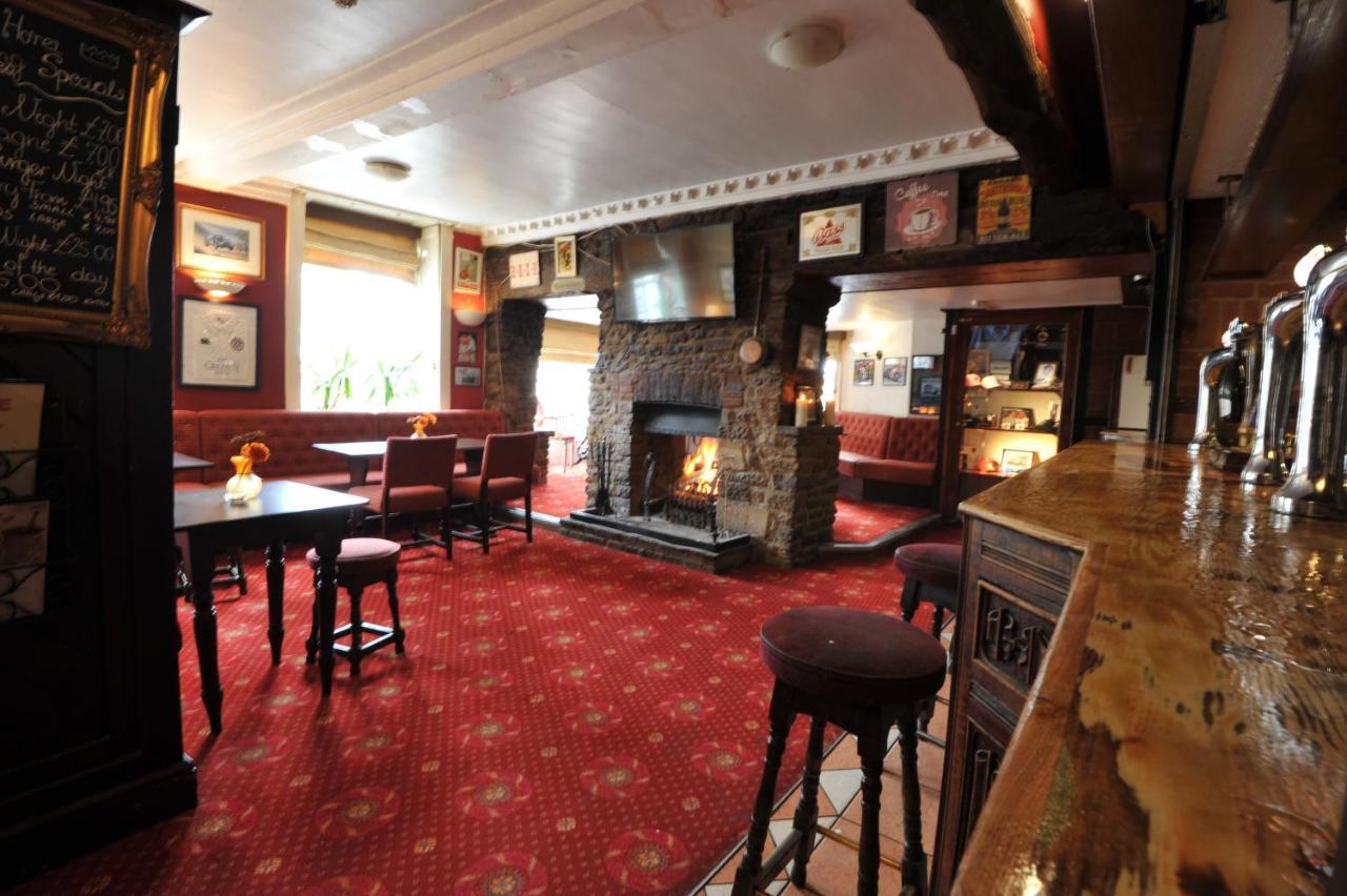 Crown Hotel Brackley Zewnętrze zdjęcie