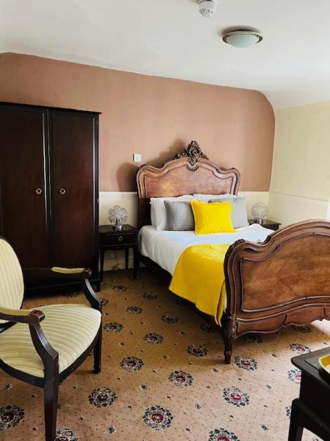 Crown Hotel Brackley Zewnętrze zdjęcie
