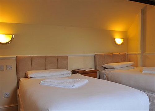 Crown Hotel Brackley Zewnętrze zdjęcie